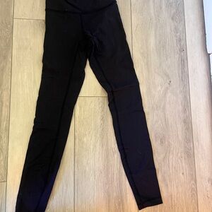 Navy Lululemon Leggings 28” seam